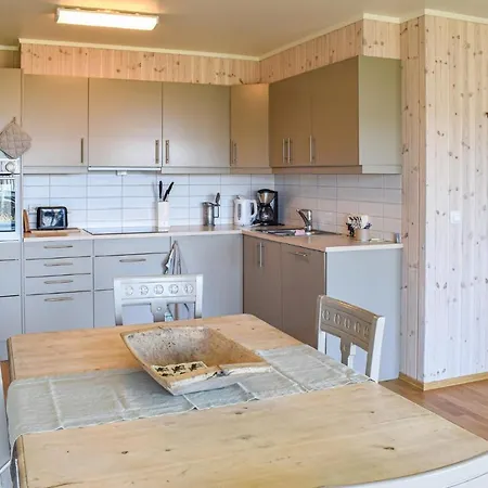 In With Kitchen Sjusjoen